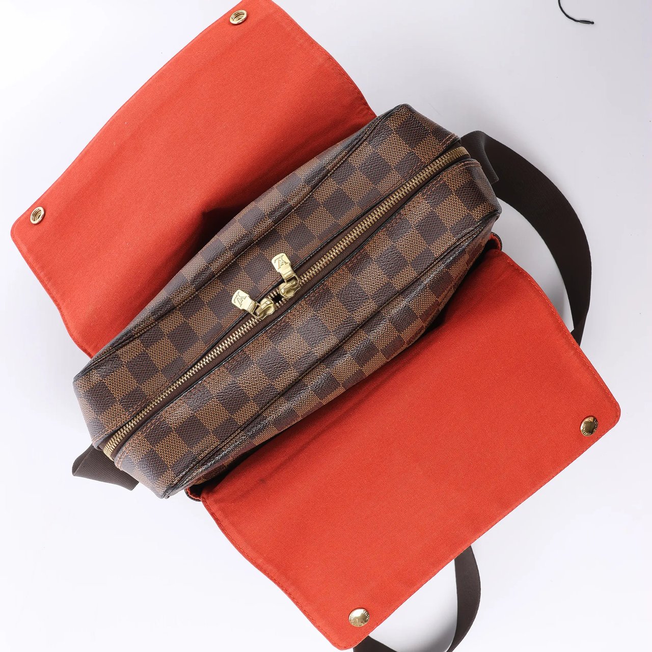 Louis Vuitton Naviglio Damier Ebene Crossbody Bag in Brown N45255 Bruin