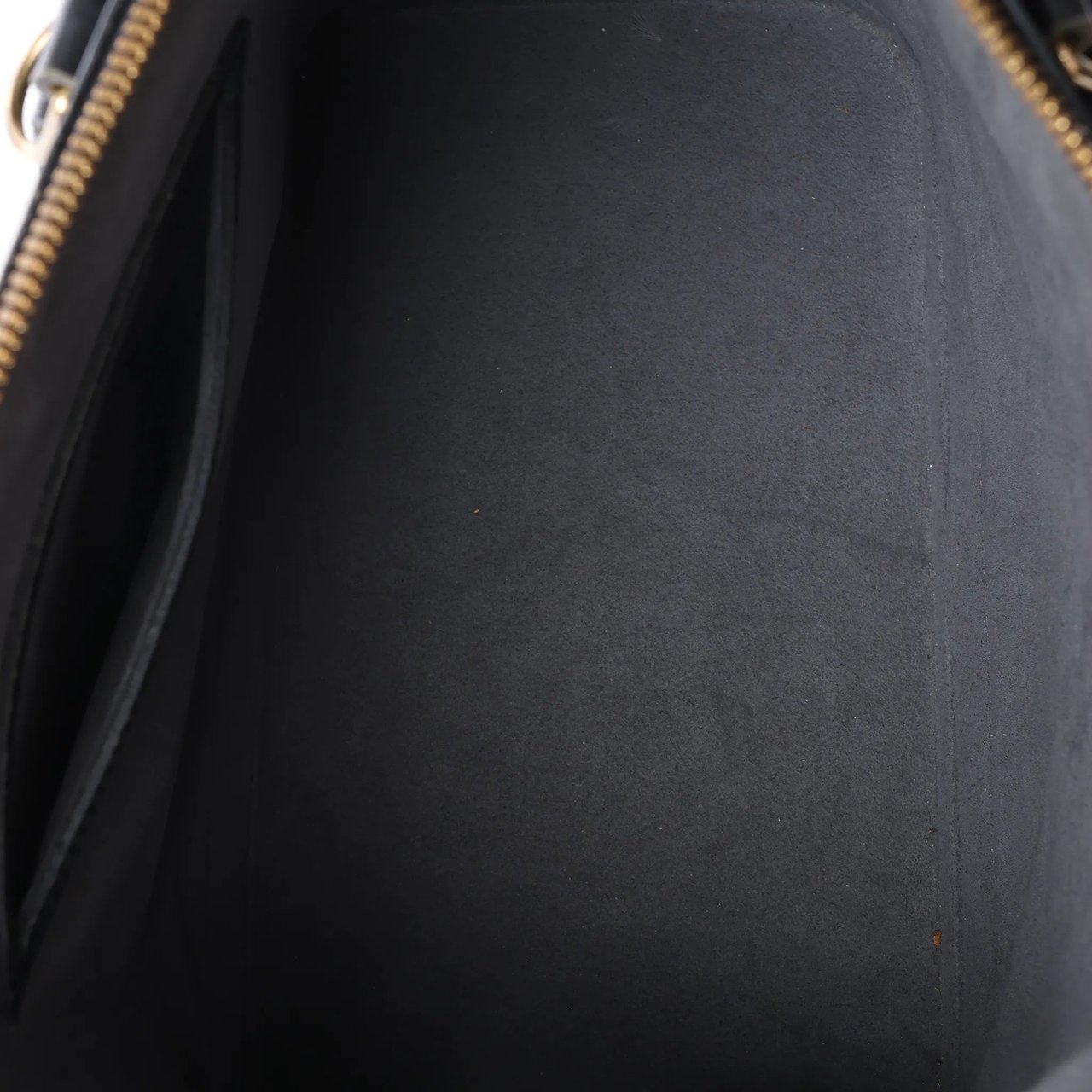 Louis Vuitton Alma PM Epi Leather Handbag in Black M52142 Zwart