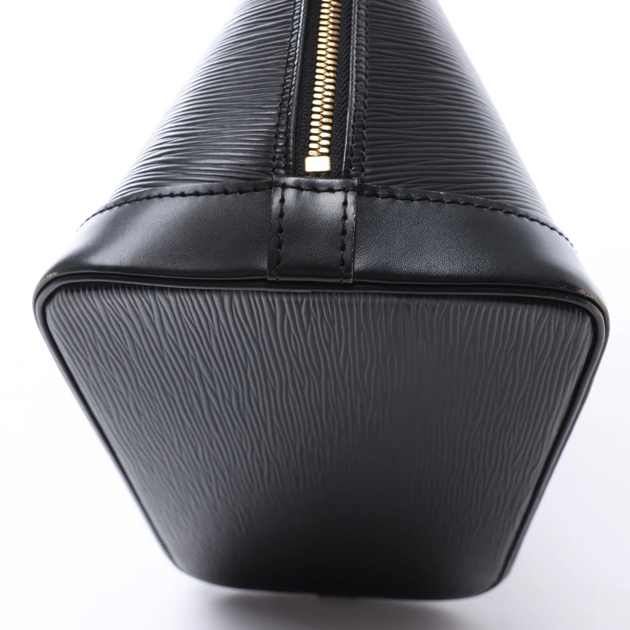 Louis Vuitton Alma PM Epi Leather Handbag in Black M52142 Zwart