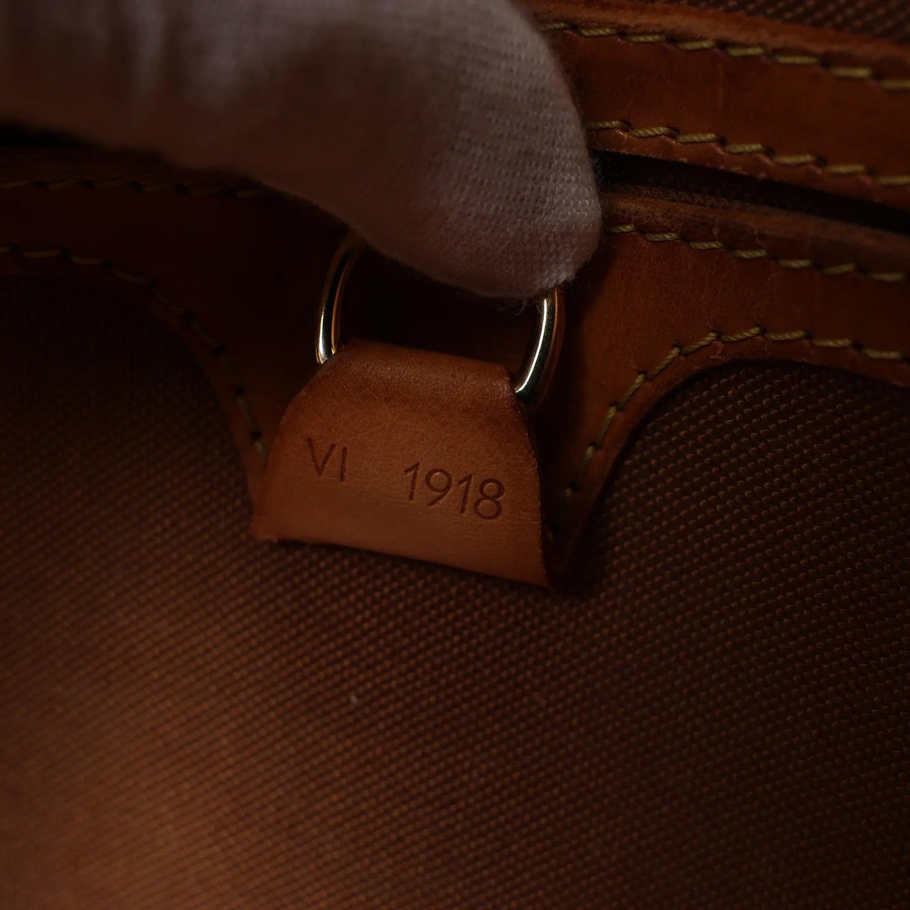 Louis Vuitton Ellipse PM Monogram Canvas Handbag in Brown M51127 Bruin