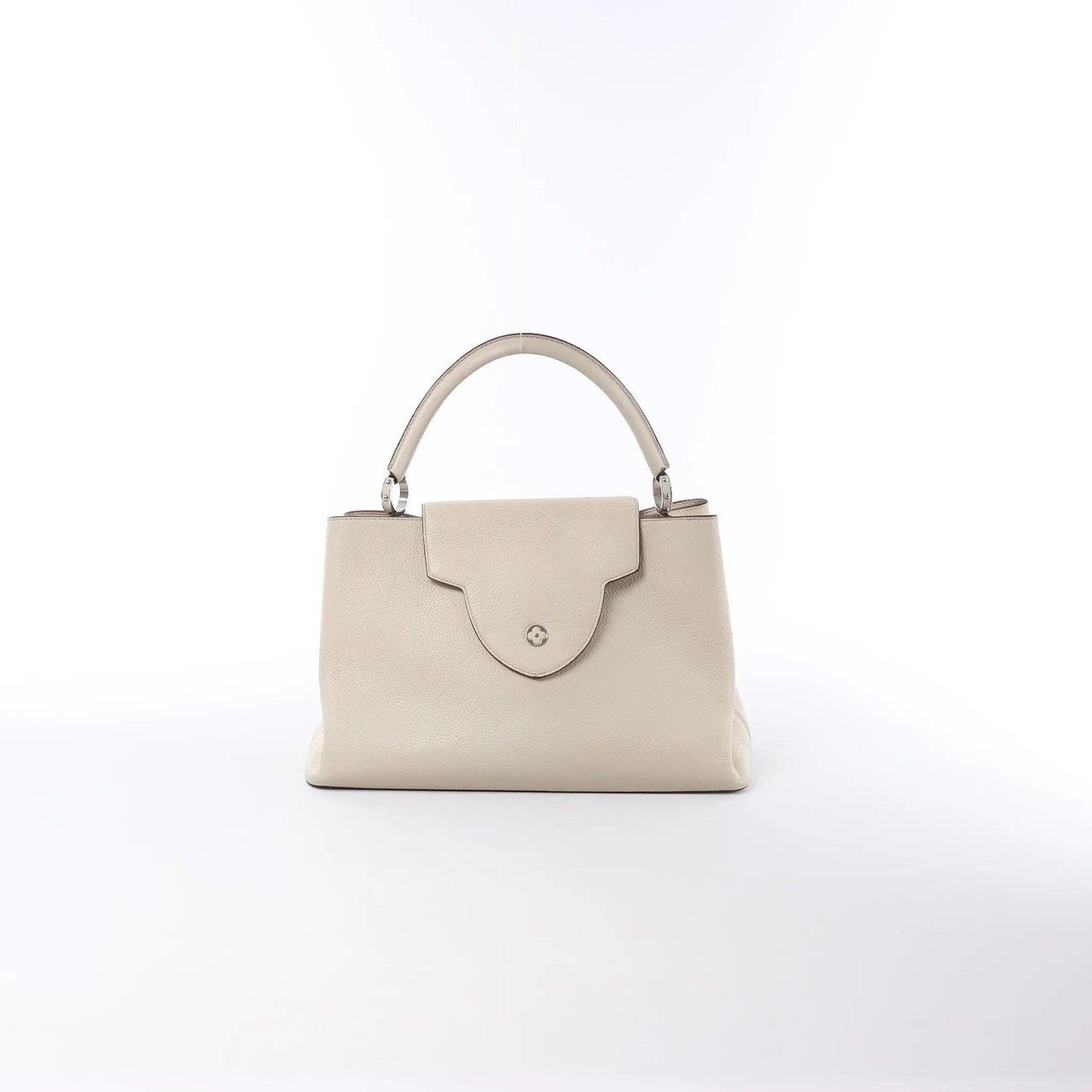 Louis Vuitton Capucines GM Taurillon Leather Handbag in Beige Beige