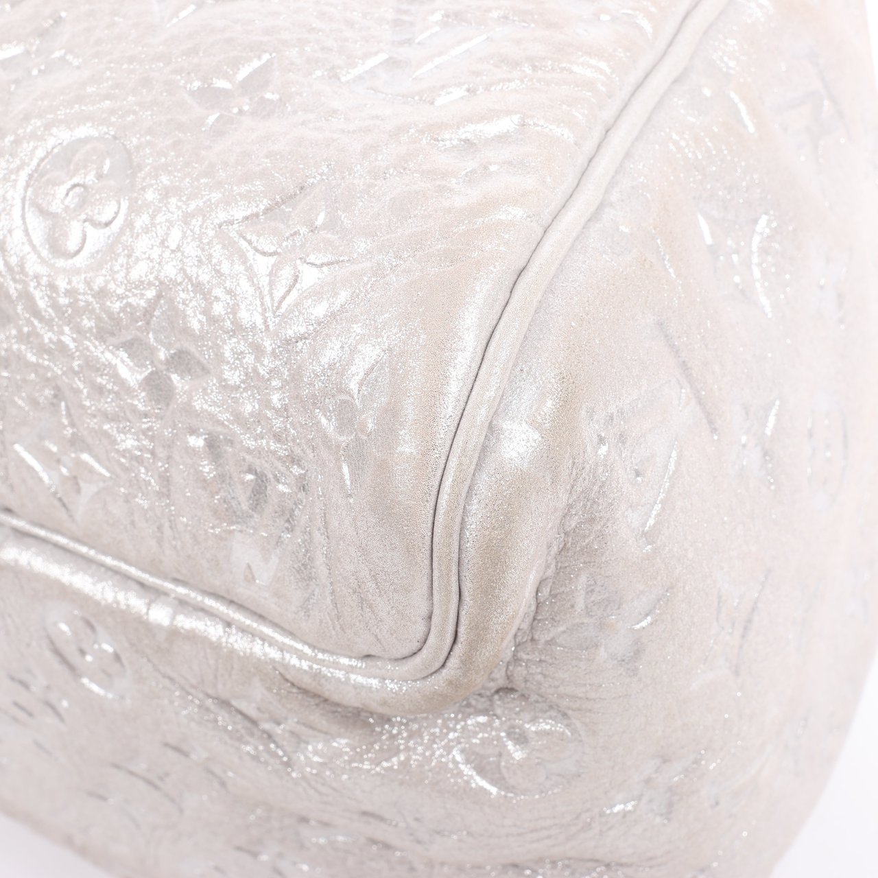 Louis Vuitton Comete Limited Edition Monogram Shoulder Bag in Shimmer Silver Zilver