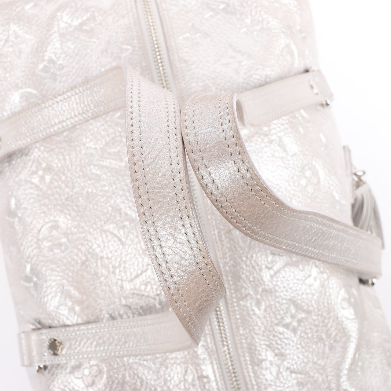 Louis Vuitton Comete Limited Edition Monogram Shoulder Bag in Shimmer Silver Zilver