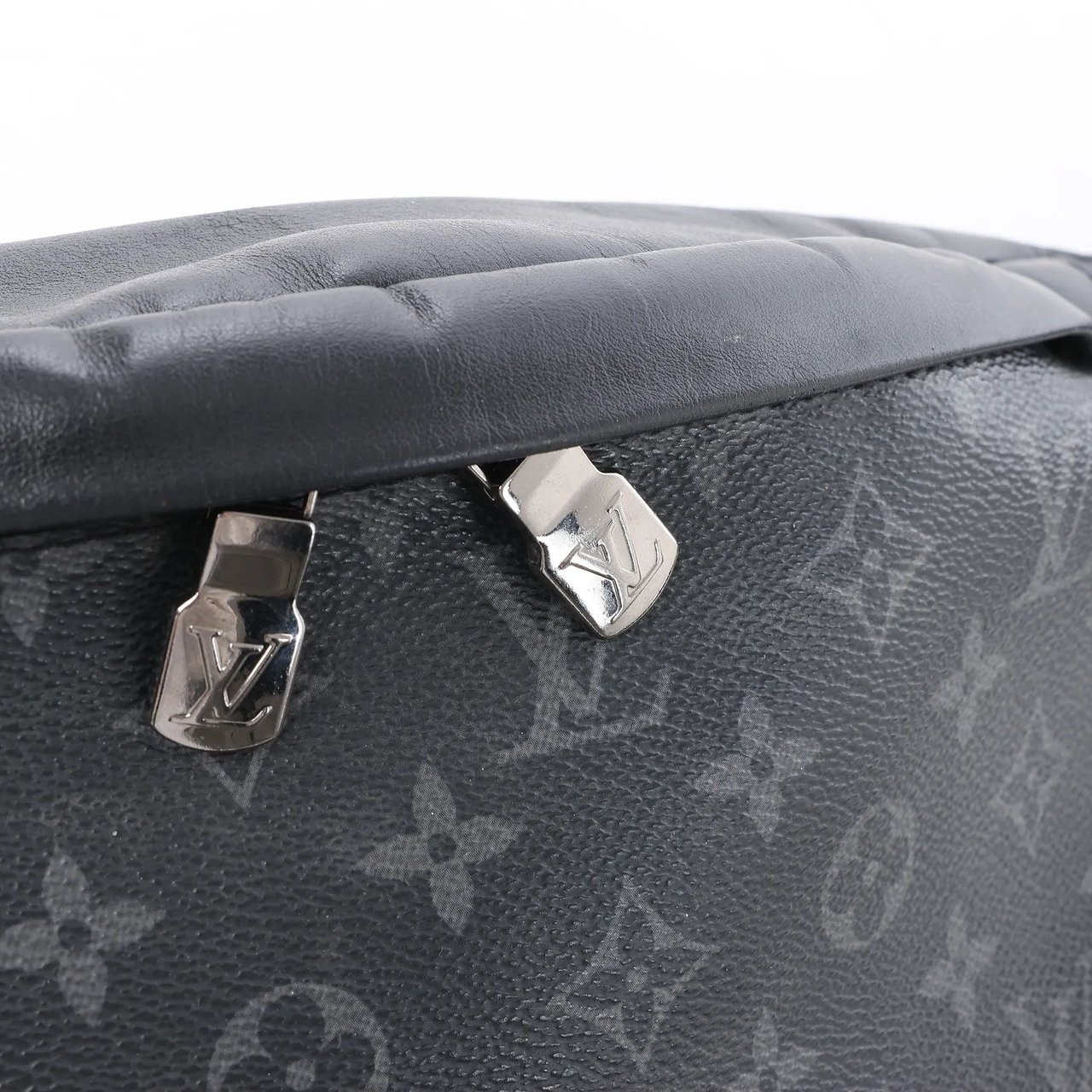 Louis Vuitton Bum Bag PM Discovery Monogram Eclipse Crossbody Bag in Black M46035 Zwart
