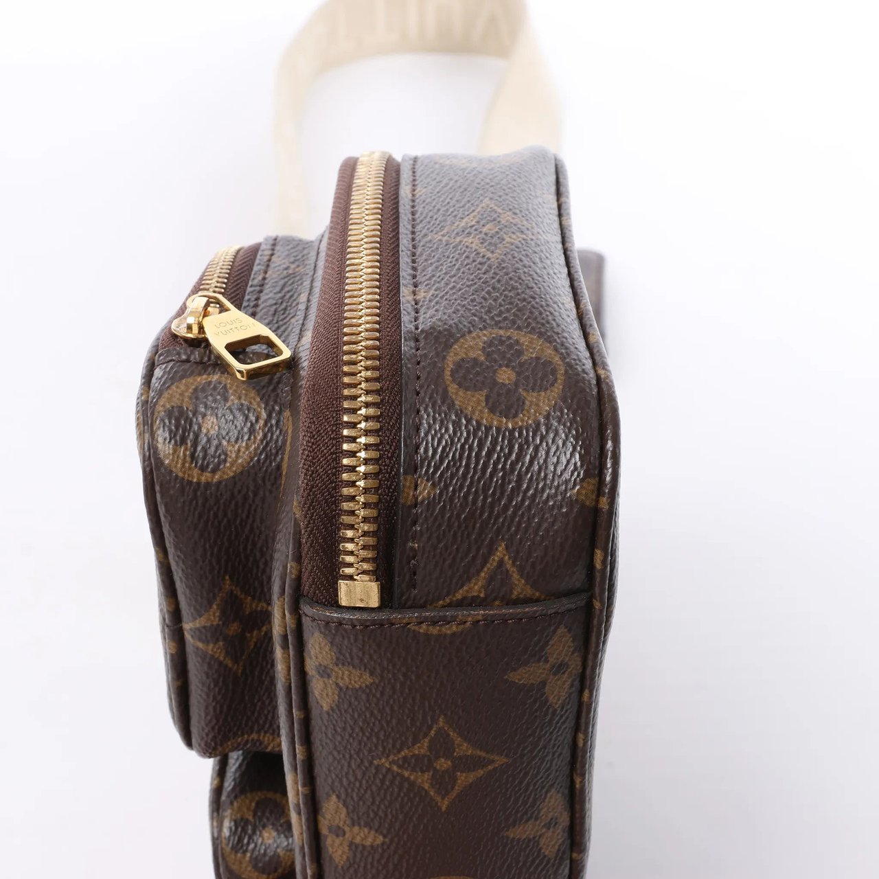 Louis Vuitton Utility Monogram Crossbody Bag in Brown M80446 Bruin
