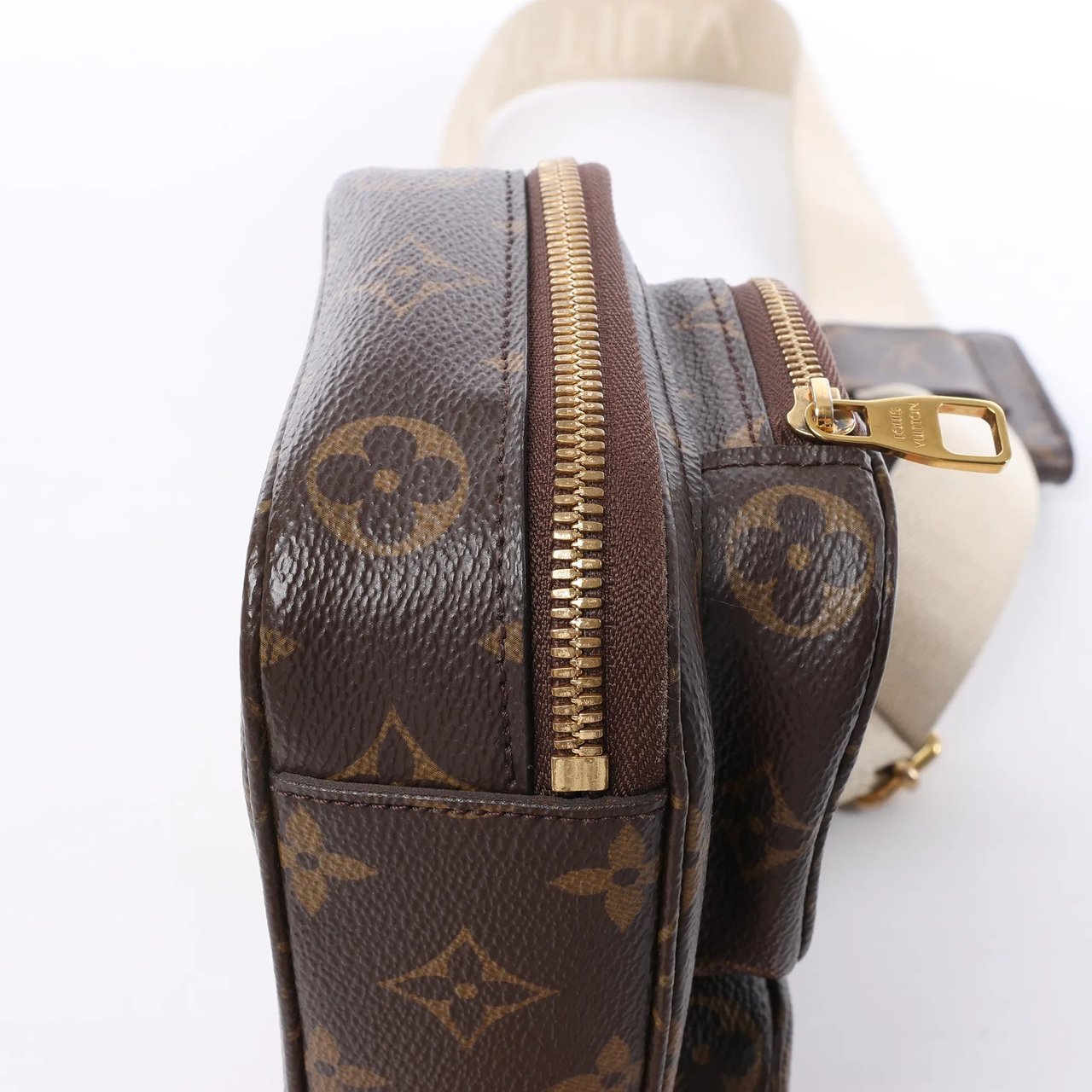 Louis Vuitton Utility Monogram Crossbody Bag in Brown M80446 Bruin