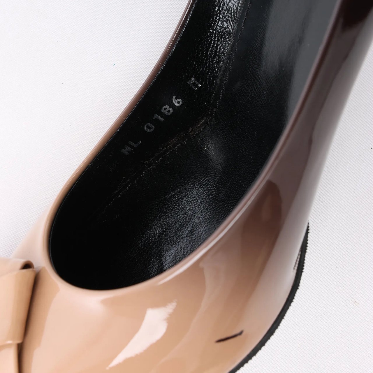 Louis Vuitton 16 years Patent Leather Heels in Black x Beige NL0186, Size EU 40 Divers