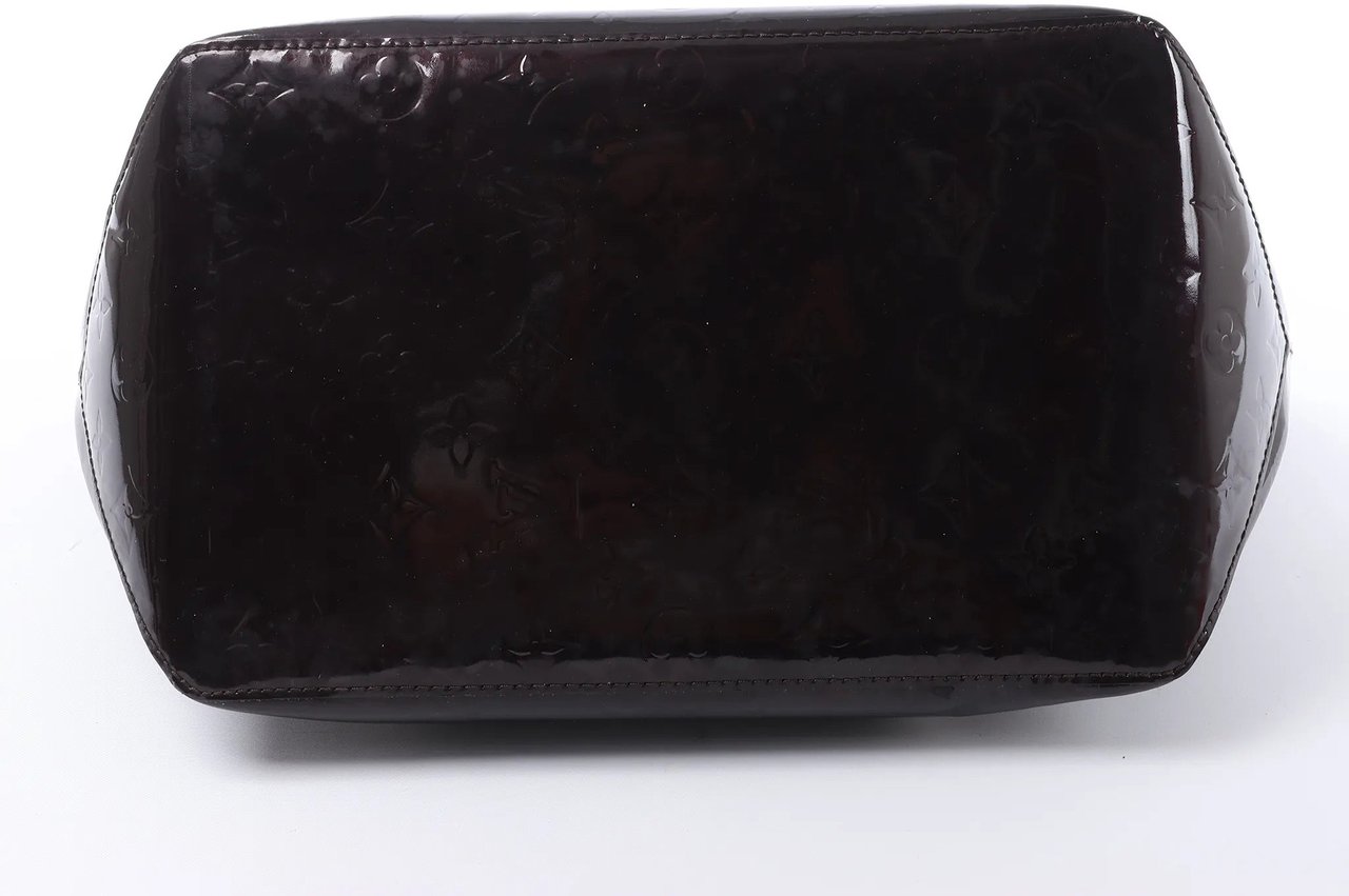 Louis Vuitton Bellevue GM Vernis Leather Shoulder Bag in Burgundy M93589 Divers