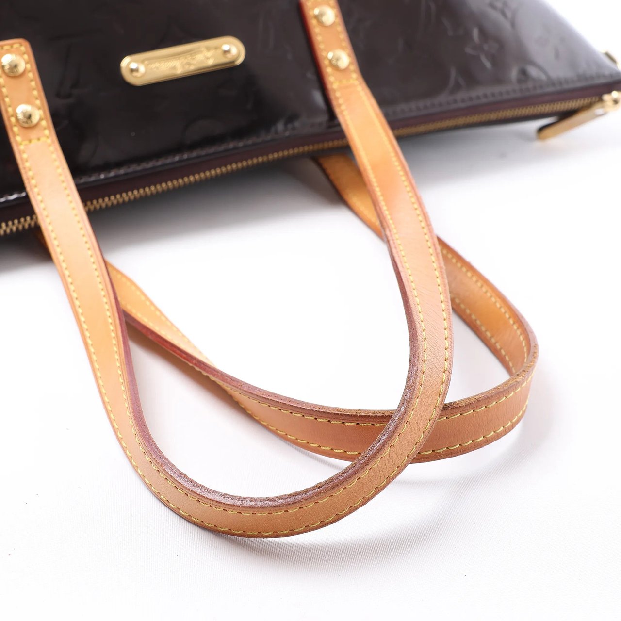 Louis Vuitton Bellevue GM Vernis Leather Shoulder Bag in Burgundy M93589 Divers