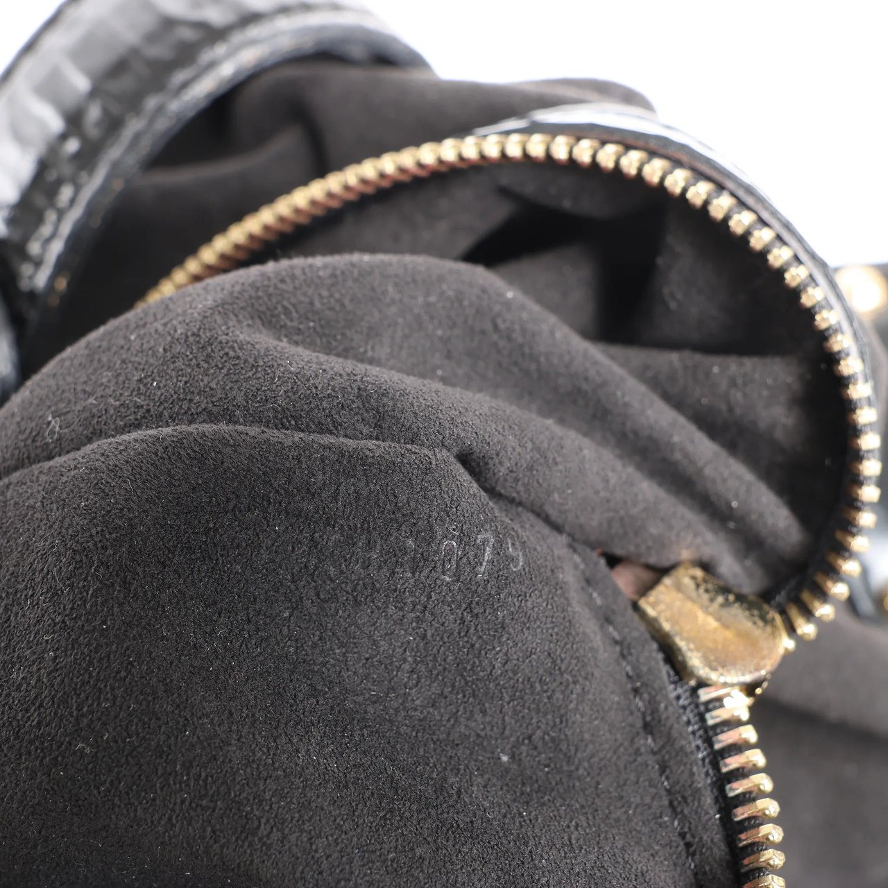 Louis Vuitton Surya XL Monogram Mahina Patent Leather Shoulder Bag in Black M95796 Zwart
