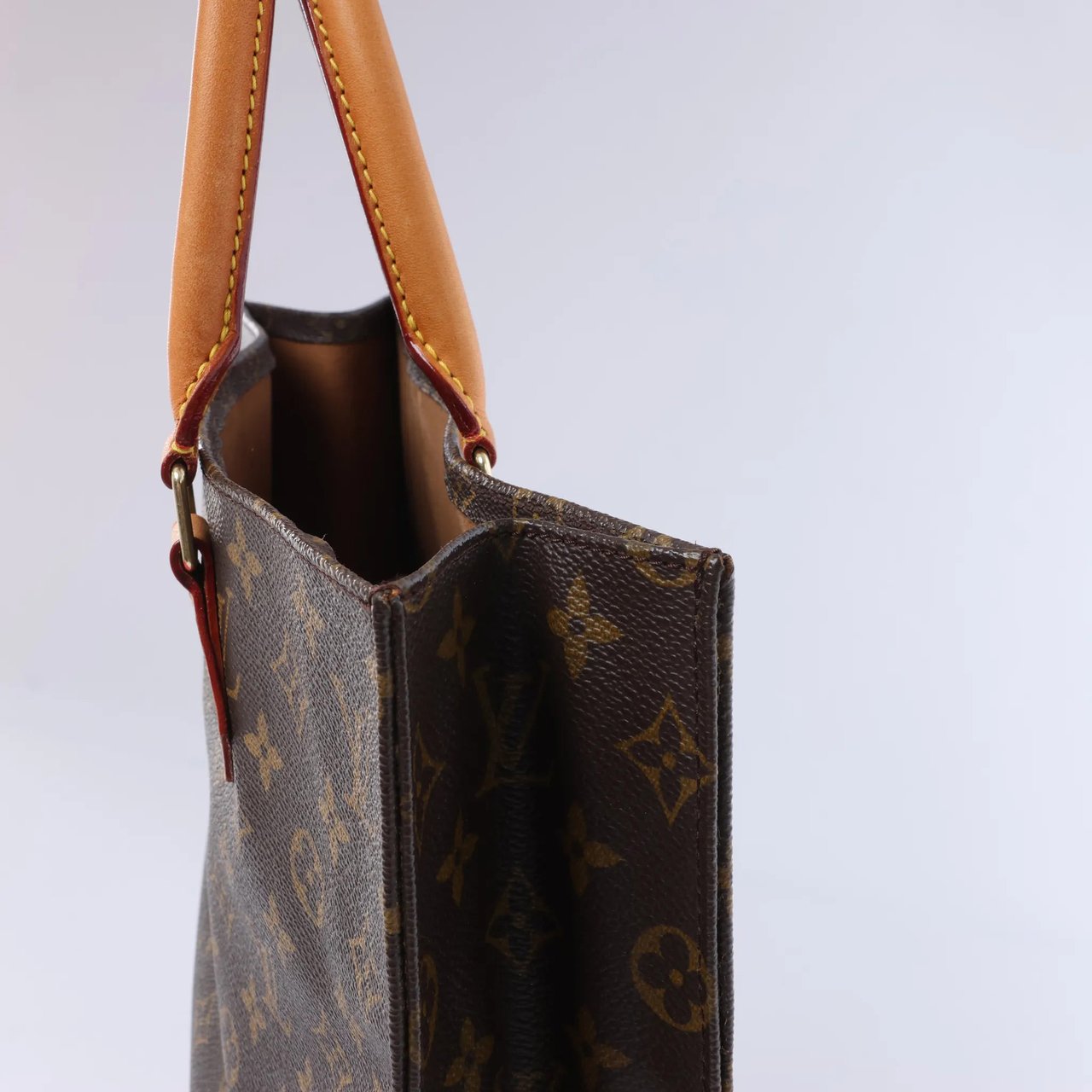 Louis Vuitton Sac Plat Monogram Canvas Handbag in Brown Bruin
