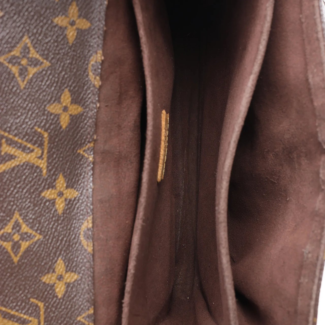 Louis Vuitton Metis MM Pochette Monogram Canvas Crossbody Bag in Brown M44875 Bruin