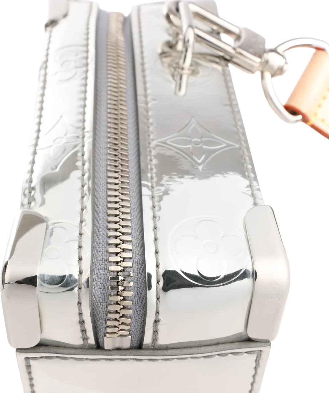 Louis Vuitton Soft Trunk Monogram Canvas Crossbody Bag in Silver M45885 Zilver