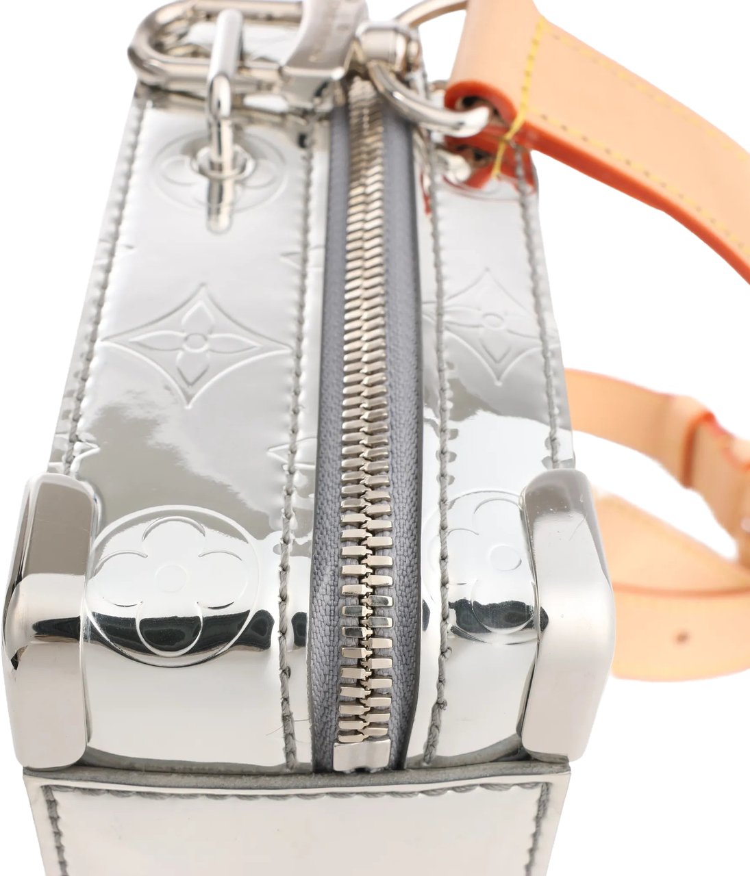 Louis Vuitton Soft Trunk Monogram Canvas Crossbody Bag in Silver M45885 Zilver