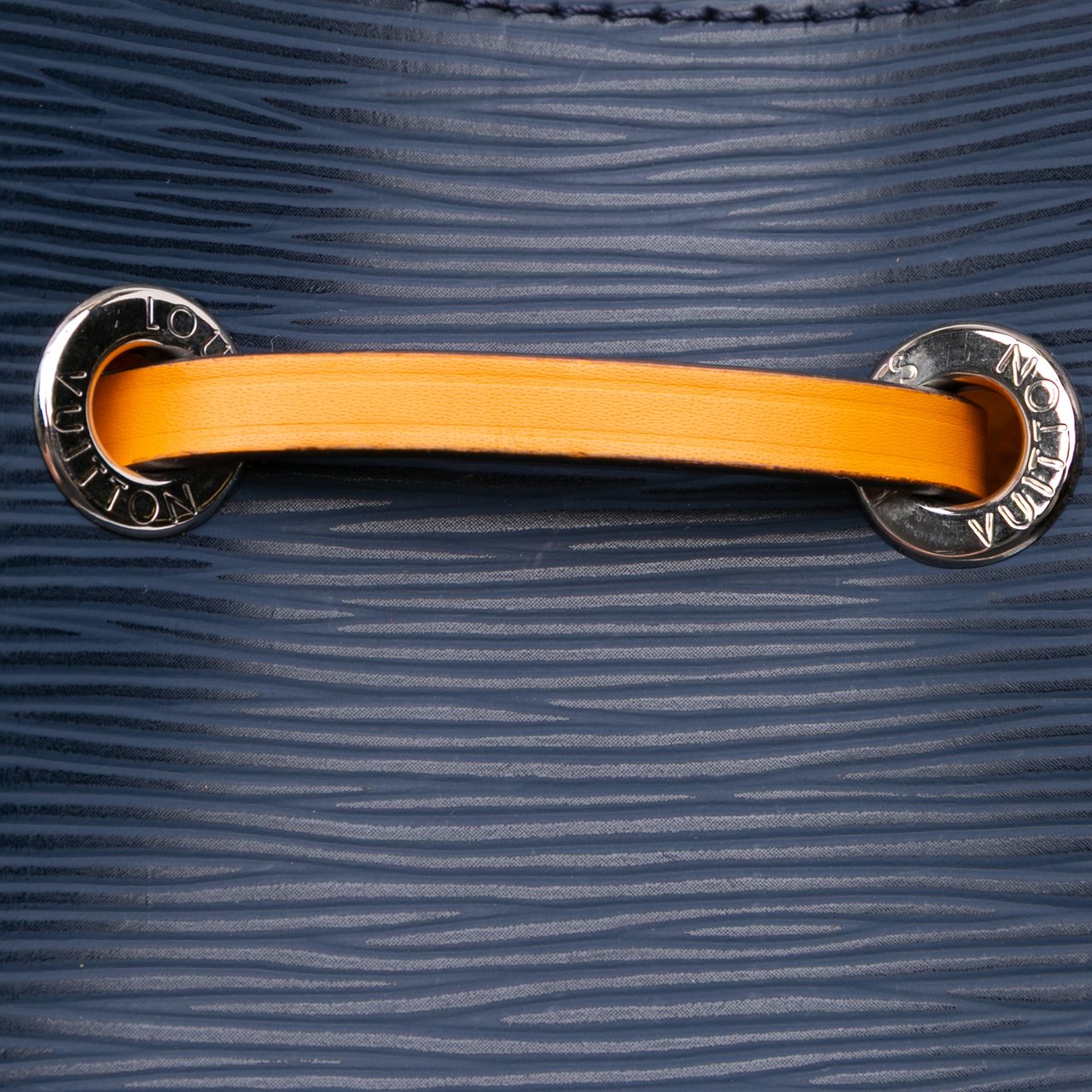 Louis Vuitton Epi Neonoe BB Blauw