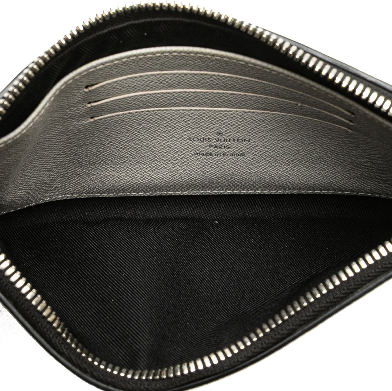 Louis Vuitton Monogram Taigarama Pochette Discovery PM Wit