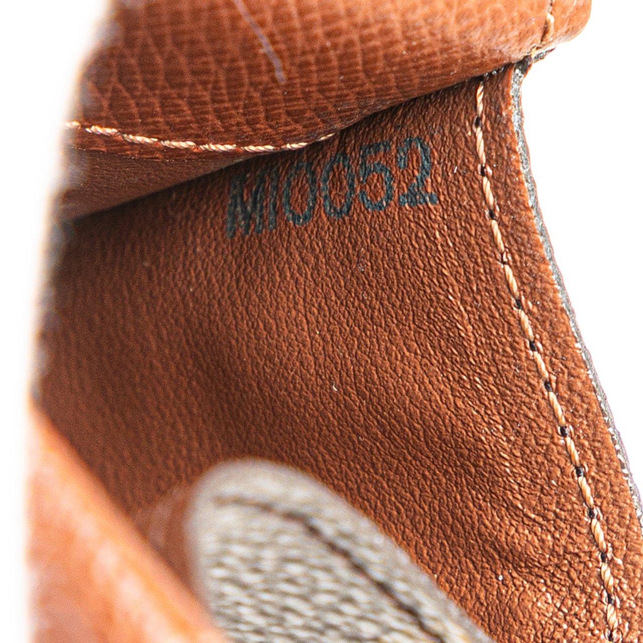 Louis Vuitton Monogram Porte Monnaie Coin Pouch Bruin