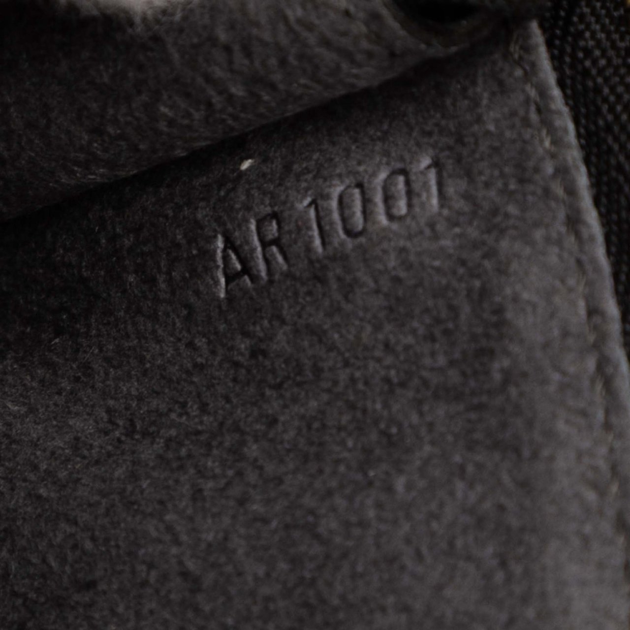 Louis Vuitton Epi Pochette Accessoires Zwart