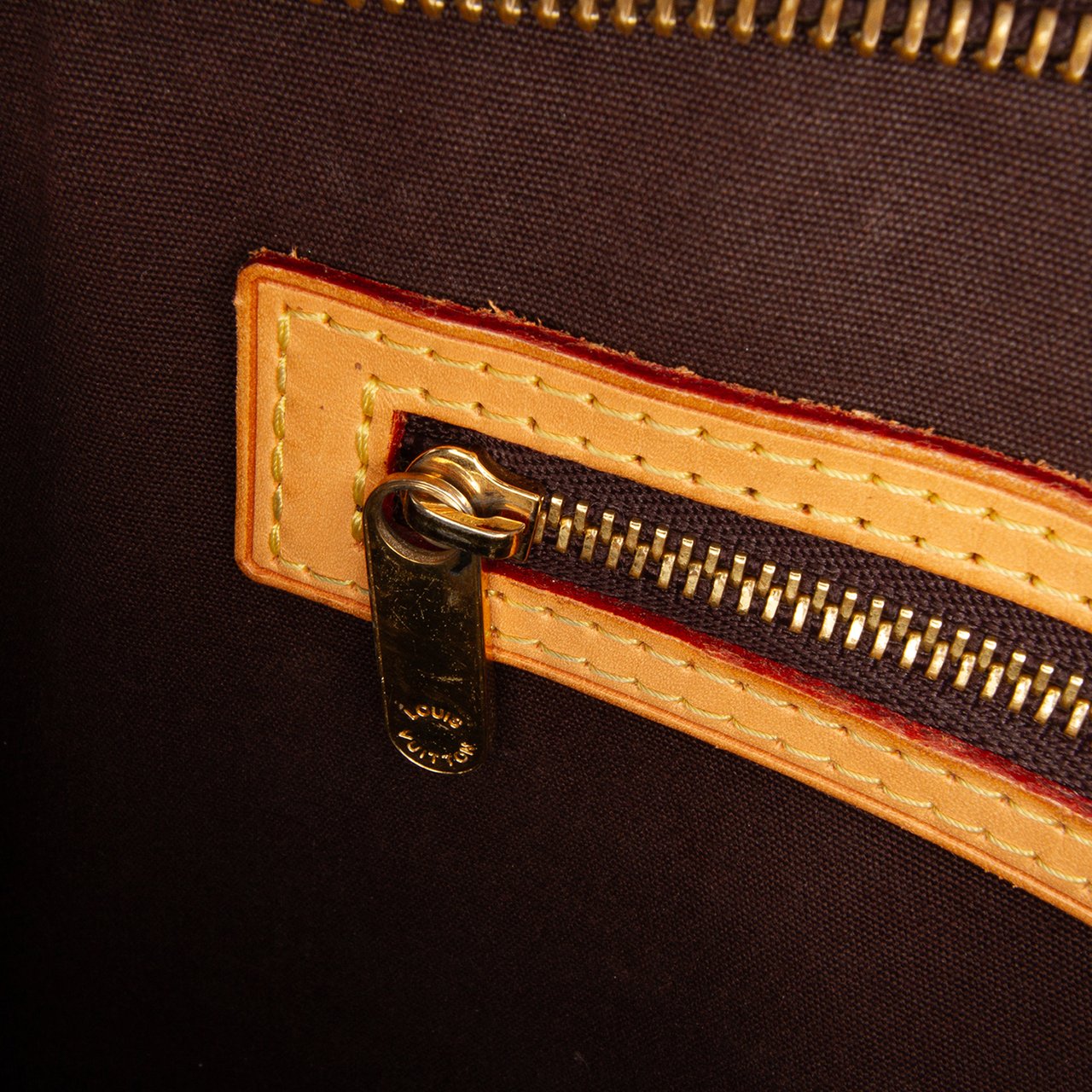 Louis Vuitton Monogram Vernis Brea MM Paars