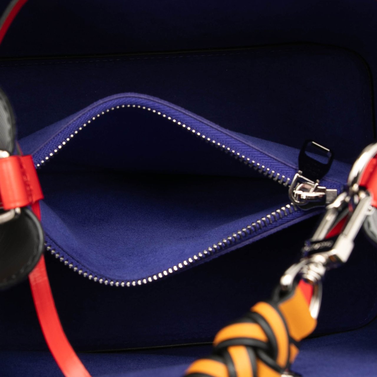 Louis Vuitton Epi Braided Neonoe MM Blauw