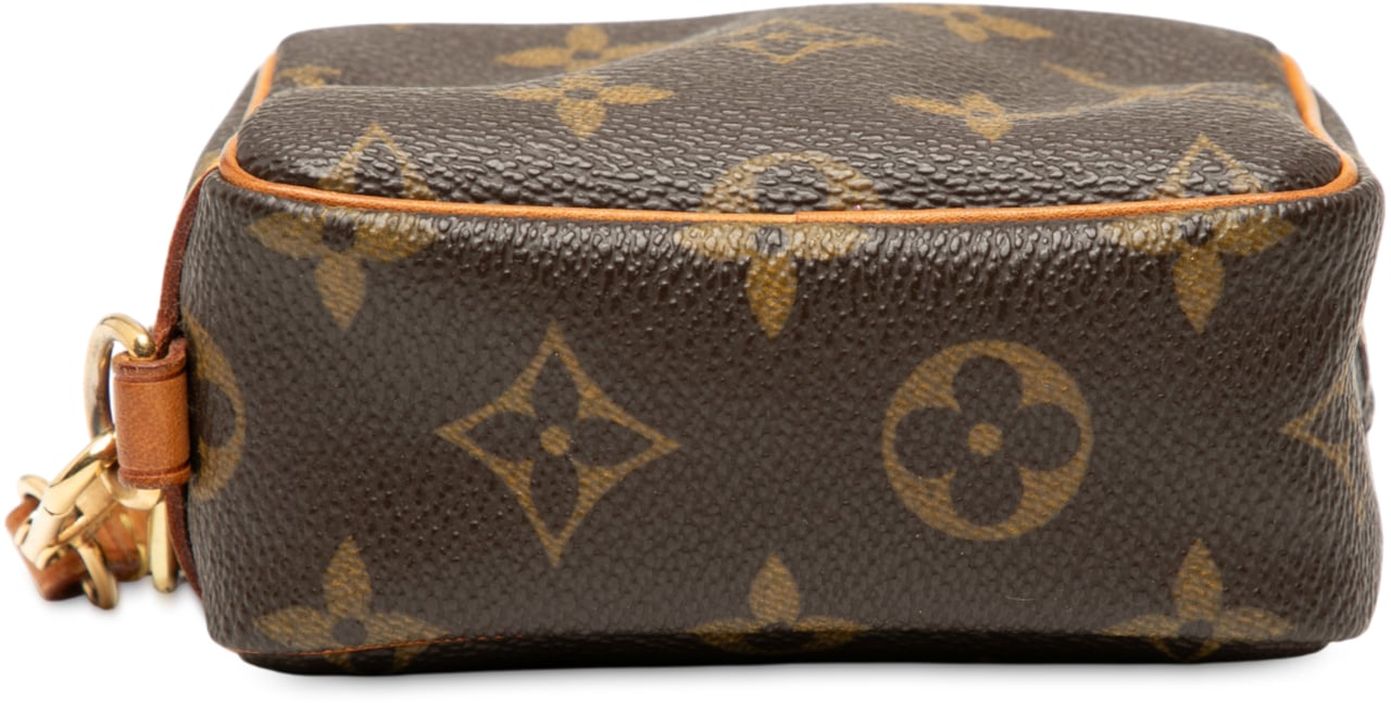 Louis Vuitton Monogram Trousse Wapity Bruin