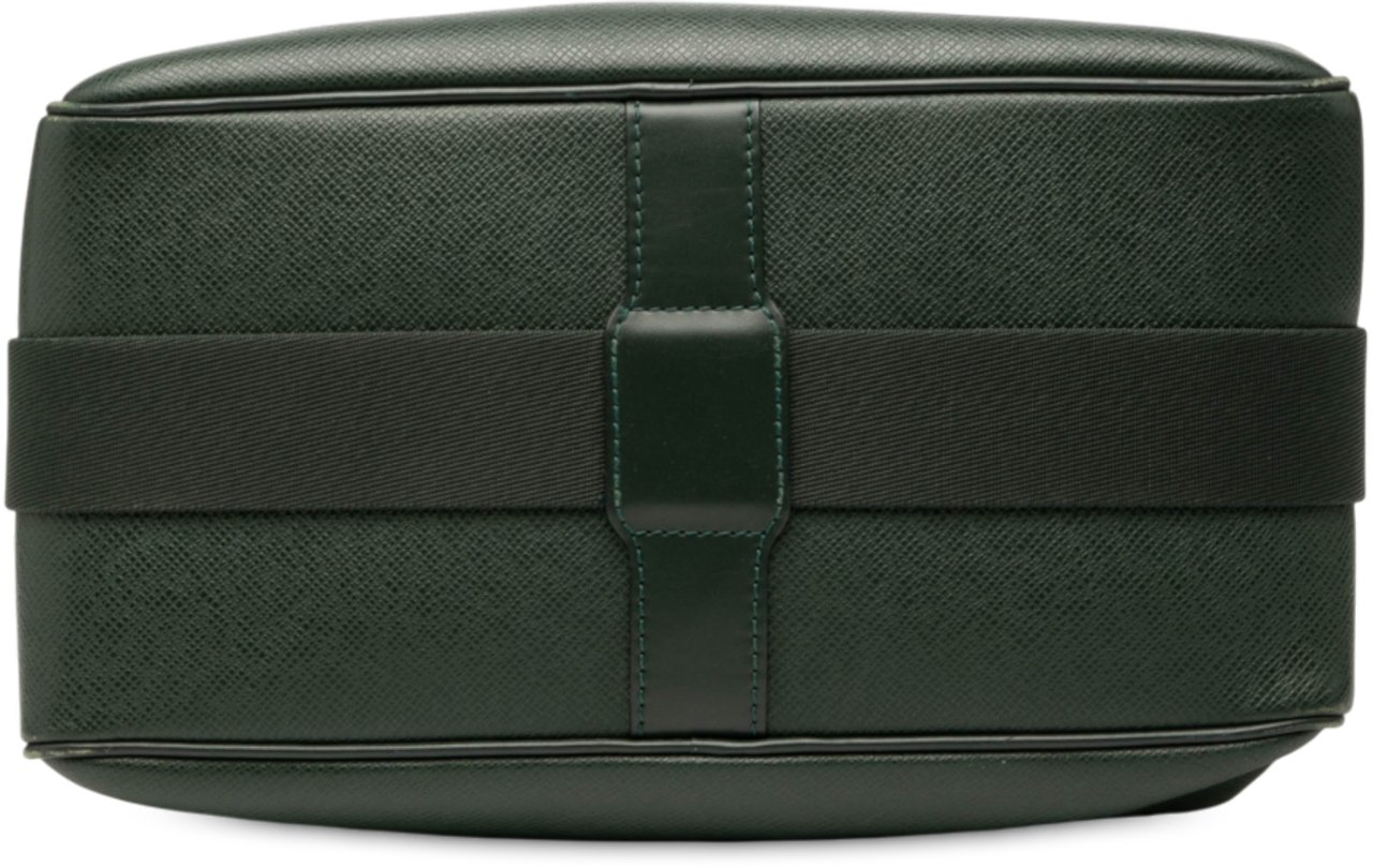 Louis Vuitton Taiga Reporter PM Groen