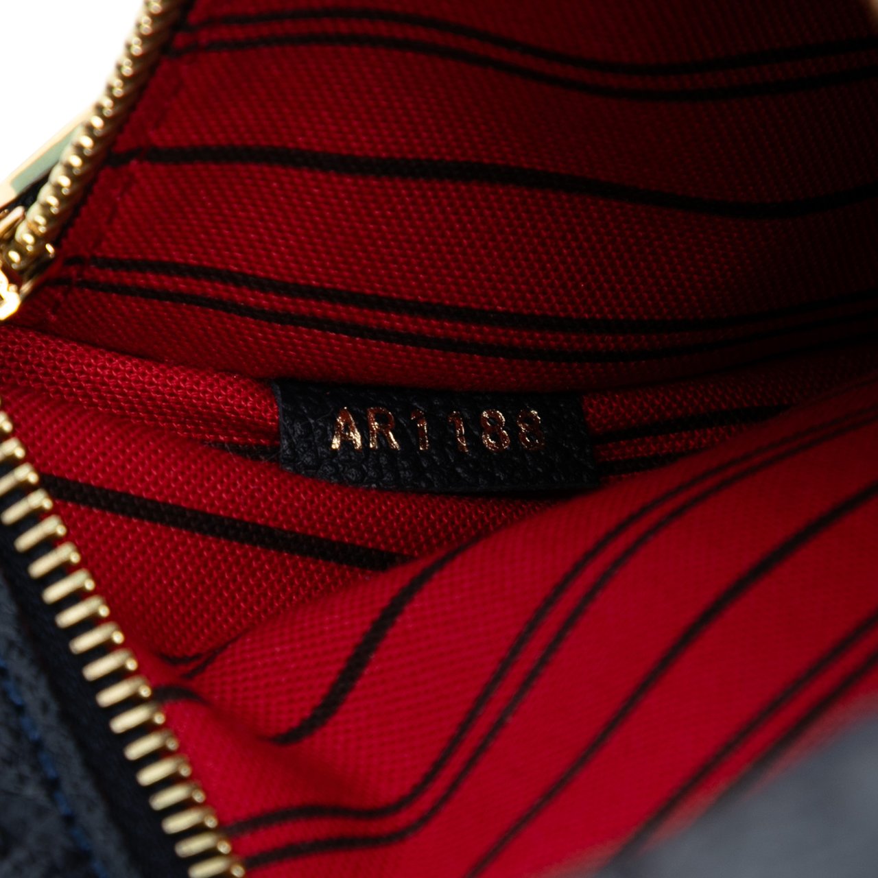 Louis Vuitton Monogram Empreinte Pochette Metis Blauw