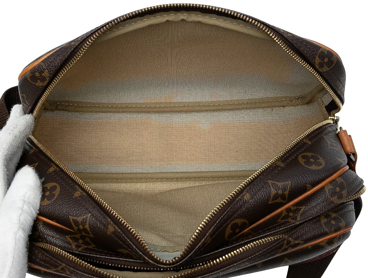 Louis Vuitton Monogram Reporter PM Bruin