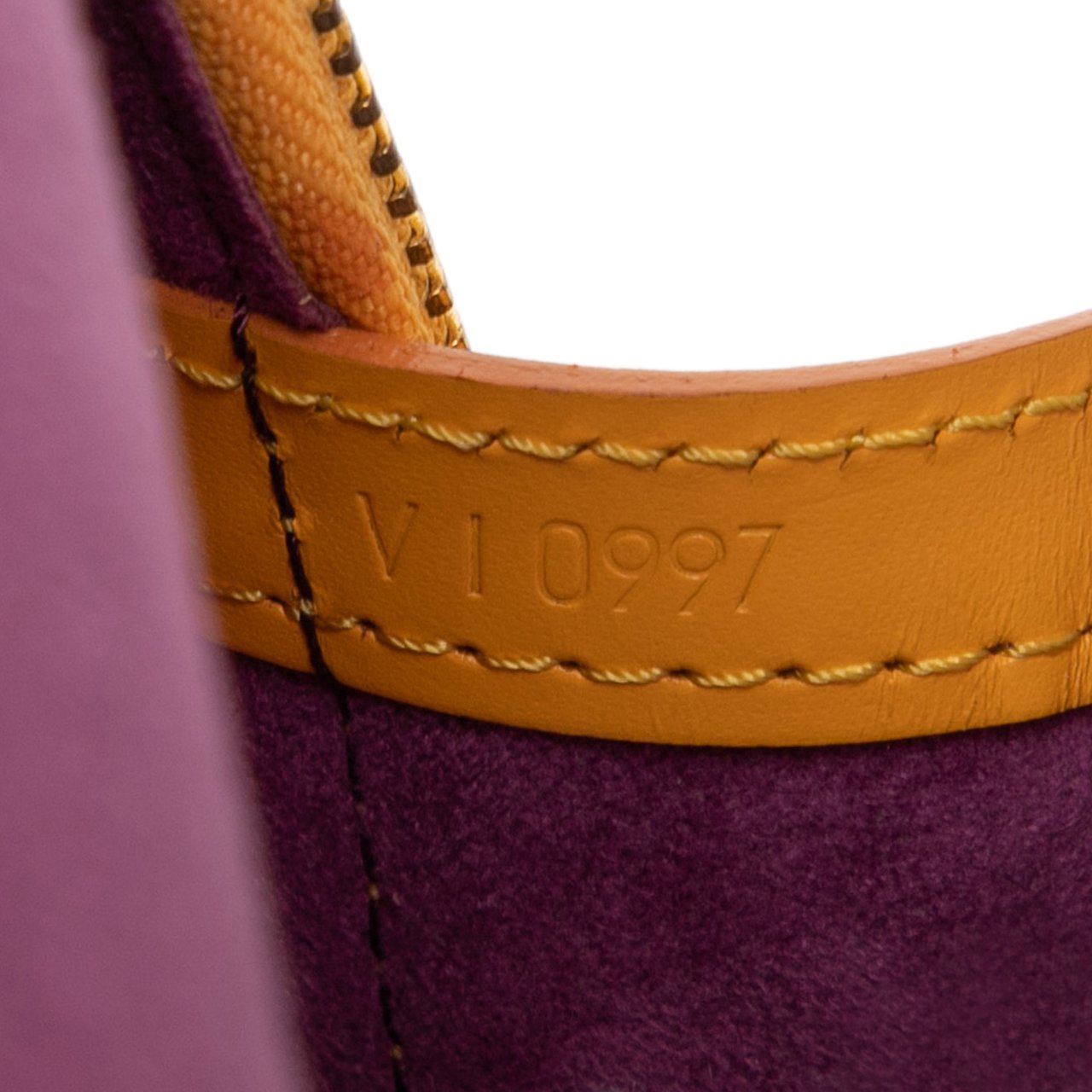 Louis Vuitton Epi Gobelins Geel