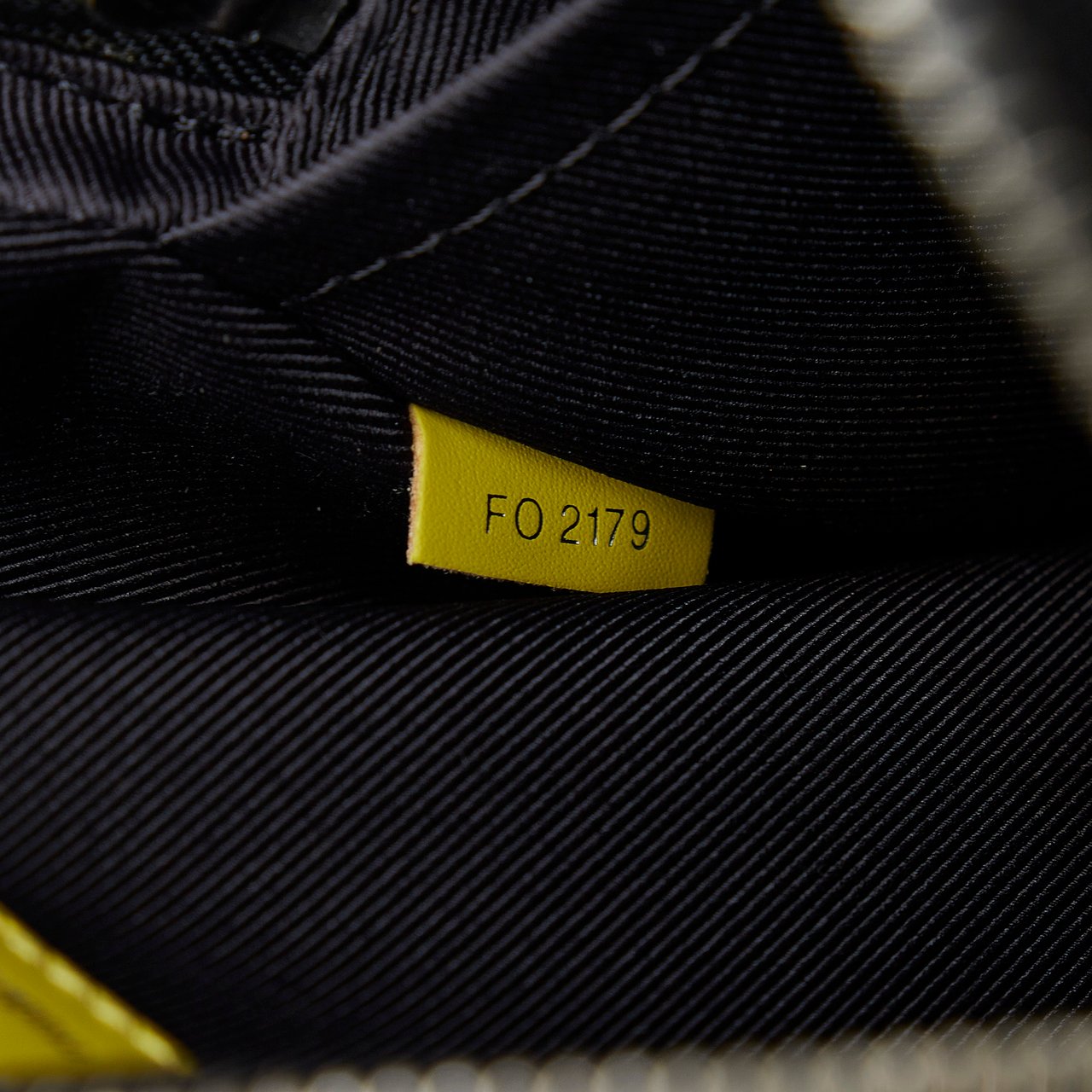 Louis Vuitton Epi Damier Graphite Danube Slim Zwart