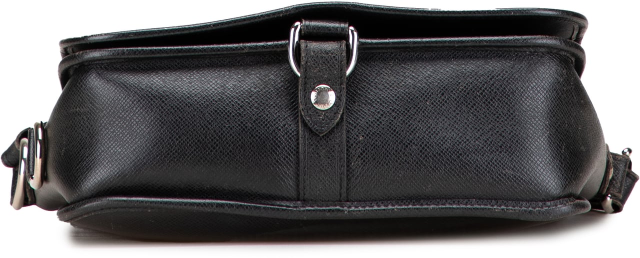 Louis Vuitton Taiga Andrei Zwart