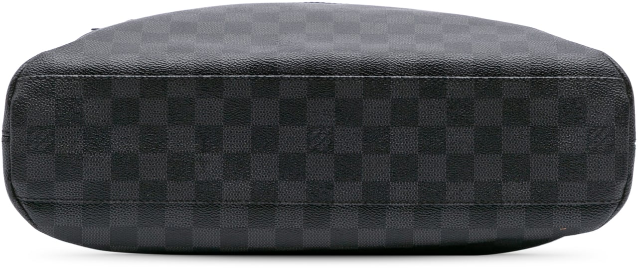 Louis Vuitton Damier Graphite Mick MM Zwart