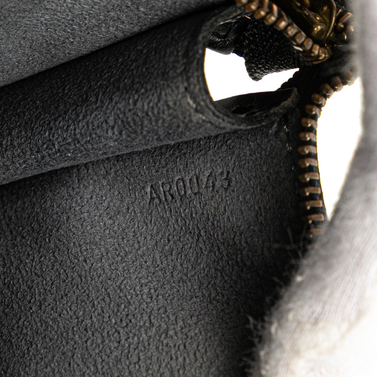 Louis Vuitton Epi Pochette Accessoires Zwart