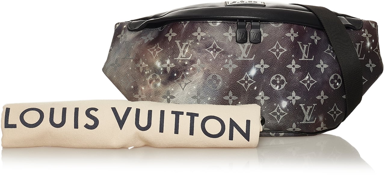 Louis Vuitton Monogram Galaxy Discovery Bumbag Zwart