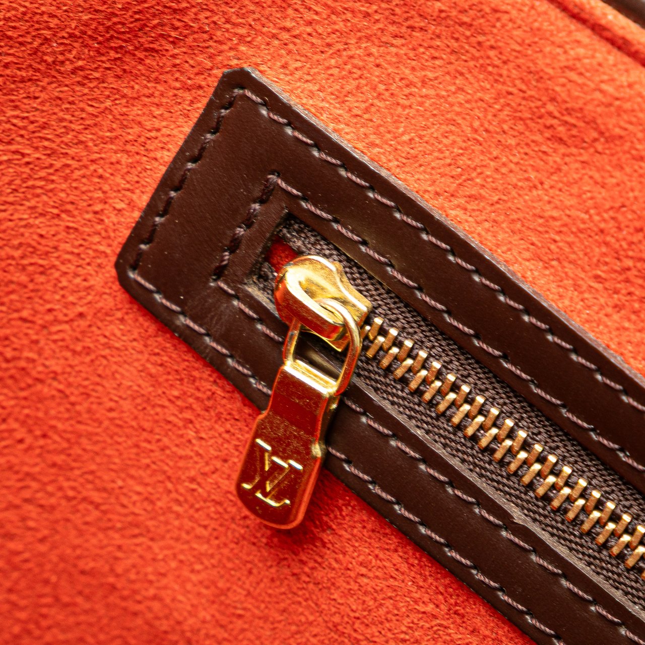 Louis Vuitton Damier Ebene Manosque PM Bruin