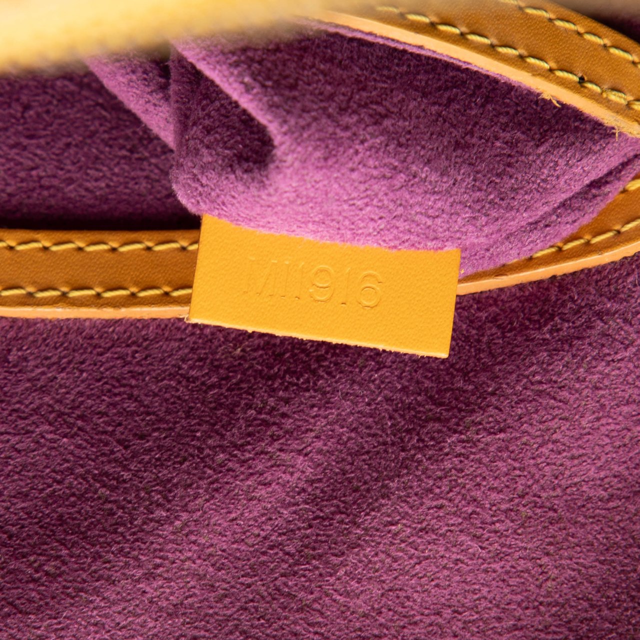 Louis Vuitton Epi Alma PM Geel