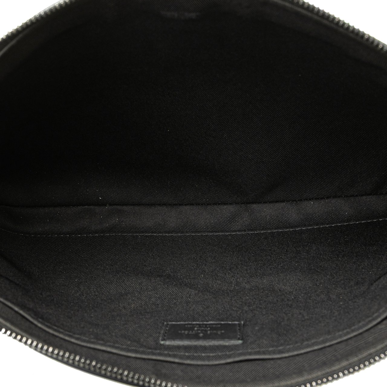 Louis Vuitton Monogram Shadow Discovery Pochette Zwart