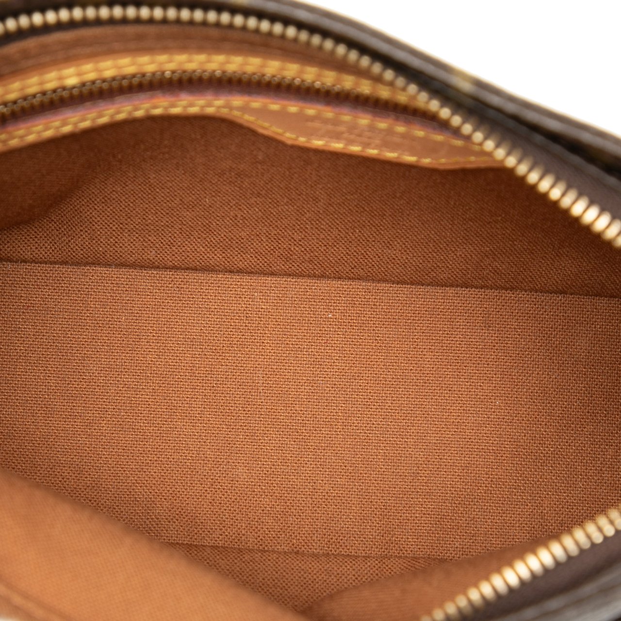 Louis Vuitton Monogram Trotteur Bruin