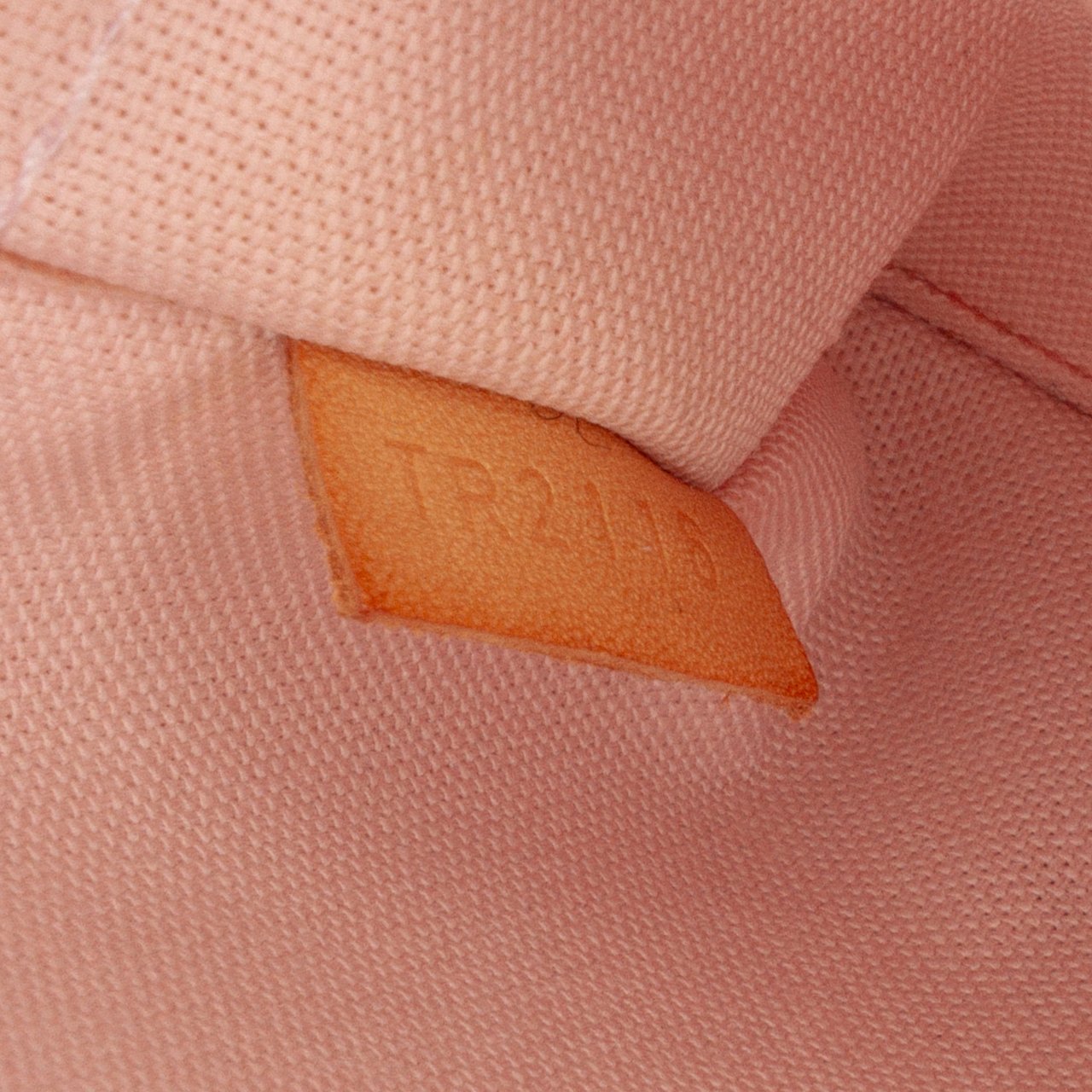 Louis Vuitton Damier Azur Croisette Wit