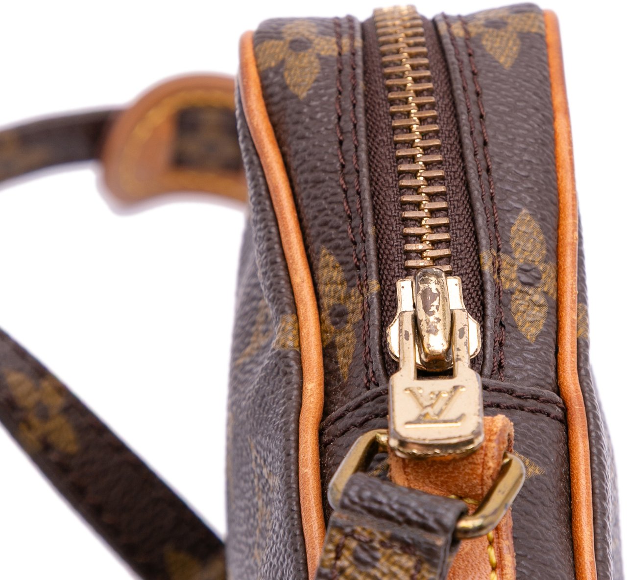 Louis Vuitton Monogram Mini Danube Bruin