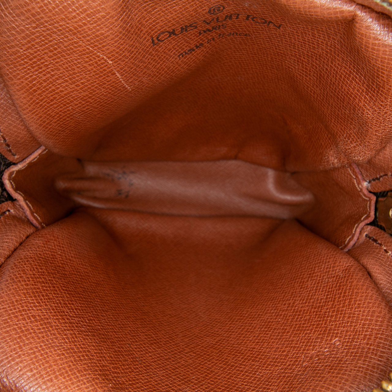 Louis Vuitton Monogram Mini Danube Bruin