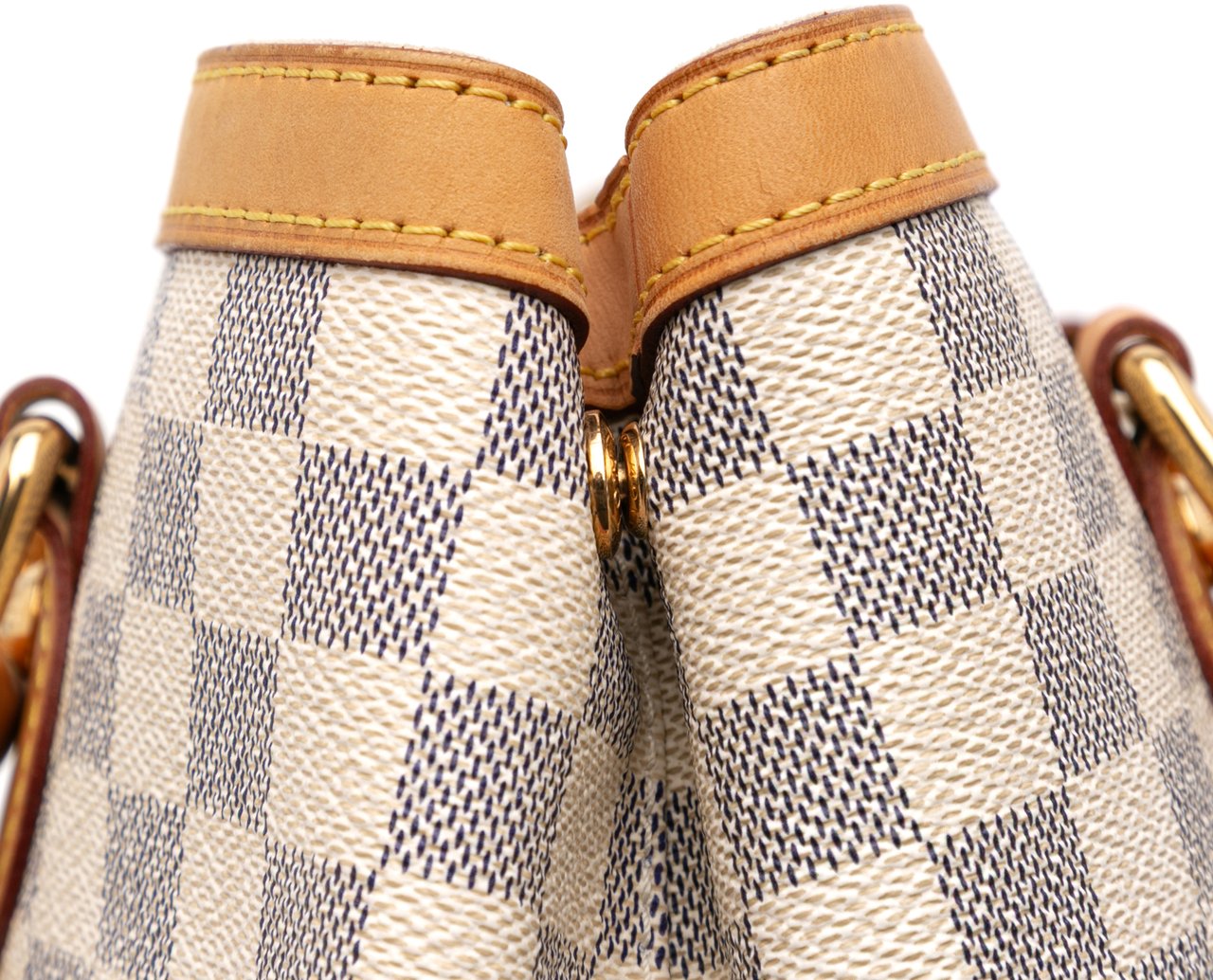 Louis Vuitton Damier Azur Hampstead PM Wit