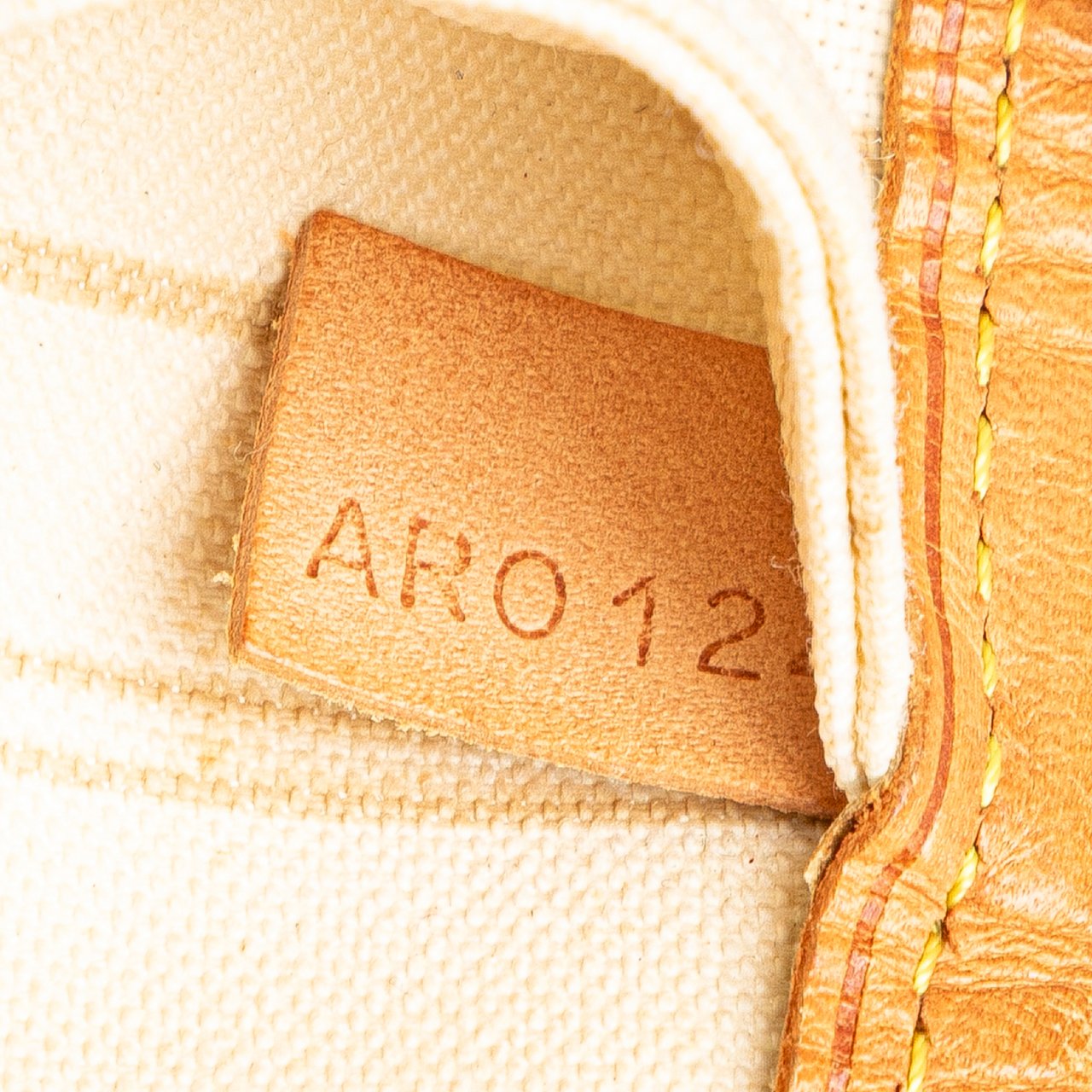 Louis Vuitton Damier Azur Neverfull MM Wit