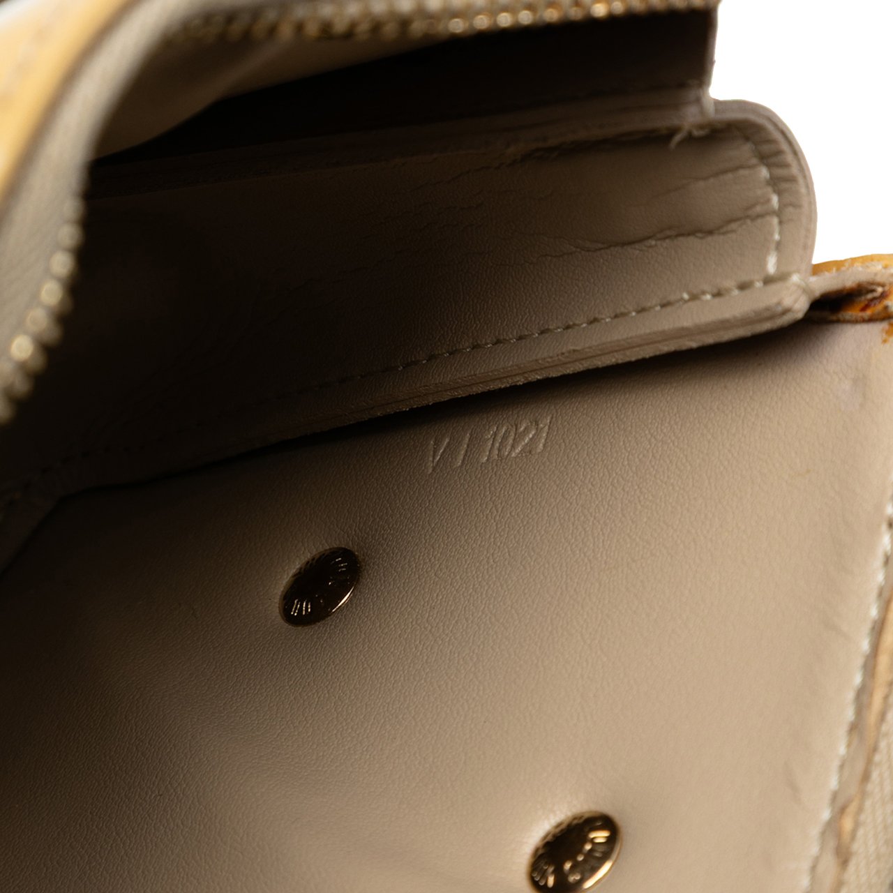 Louis Vuitton Monogram Vernis Fleurs Lexington Pochette Bruin