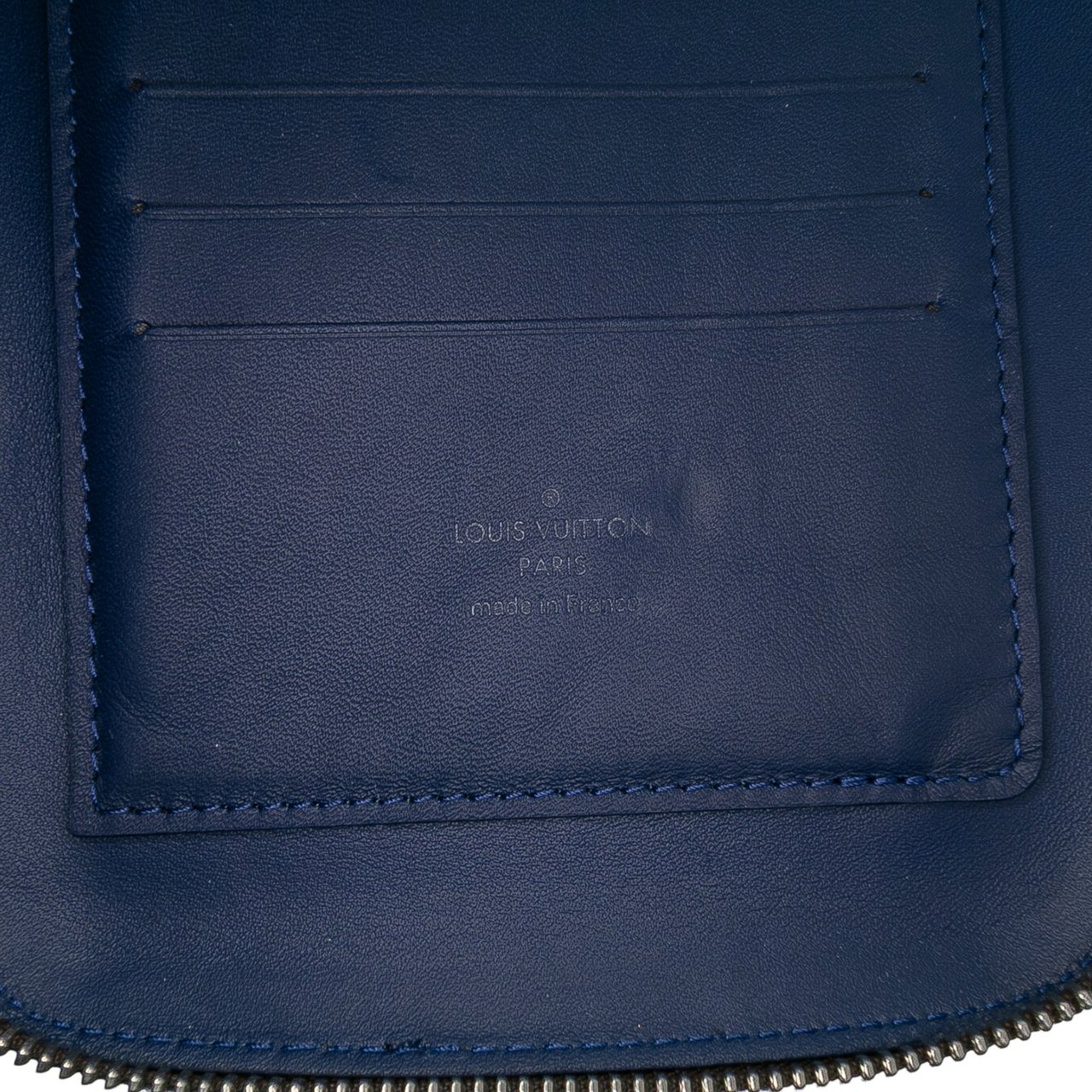 Louis Vuitton Monogram V Line Atoll Organizer Bruin