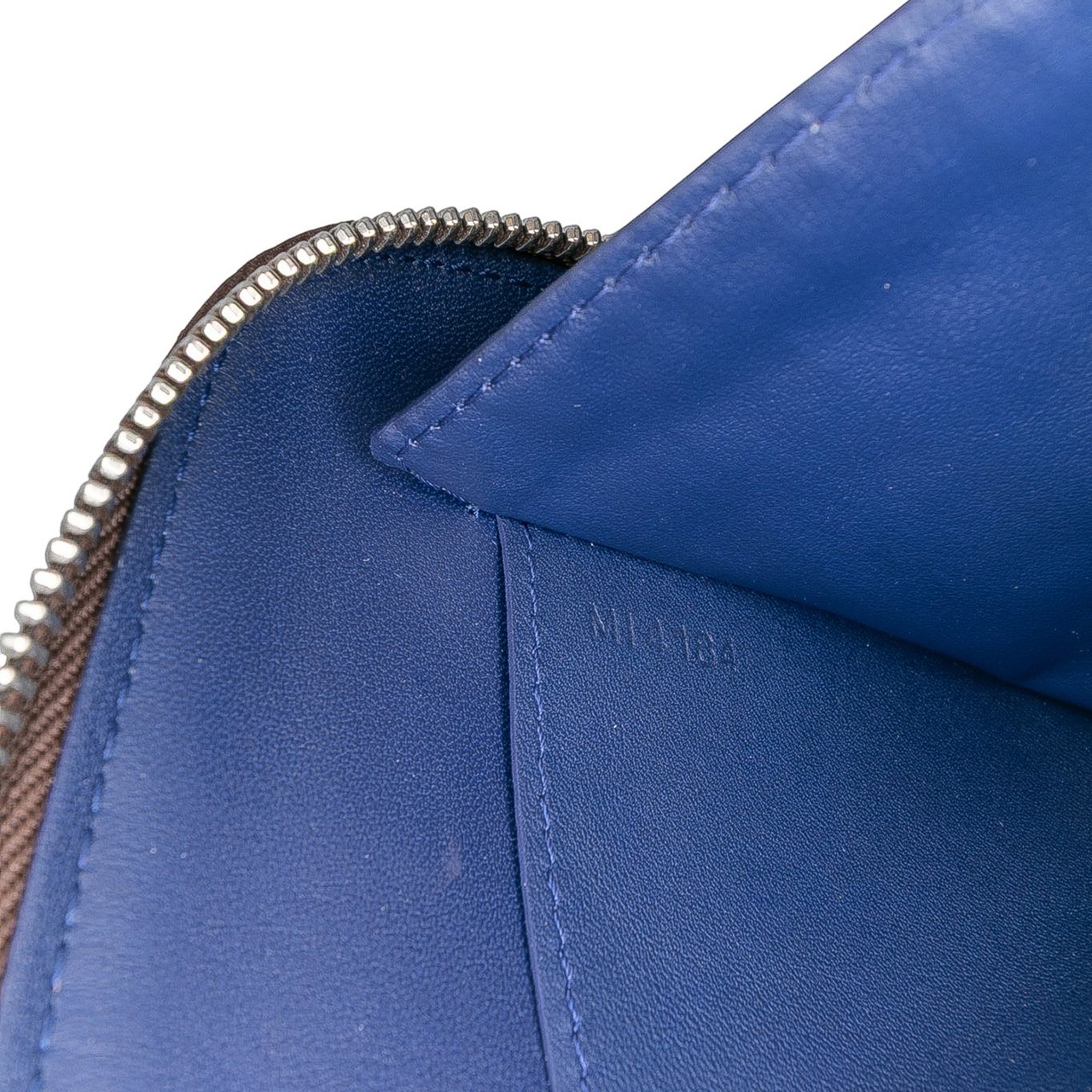 Louis Vuitton Monogram V Line Atoll Organizer Bruin