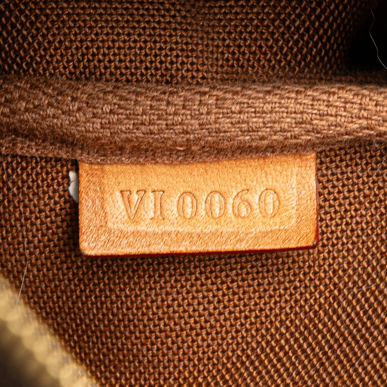Louis Vuitton Monogram Pochette Accessoires Bruin