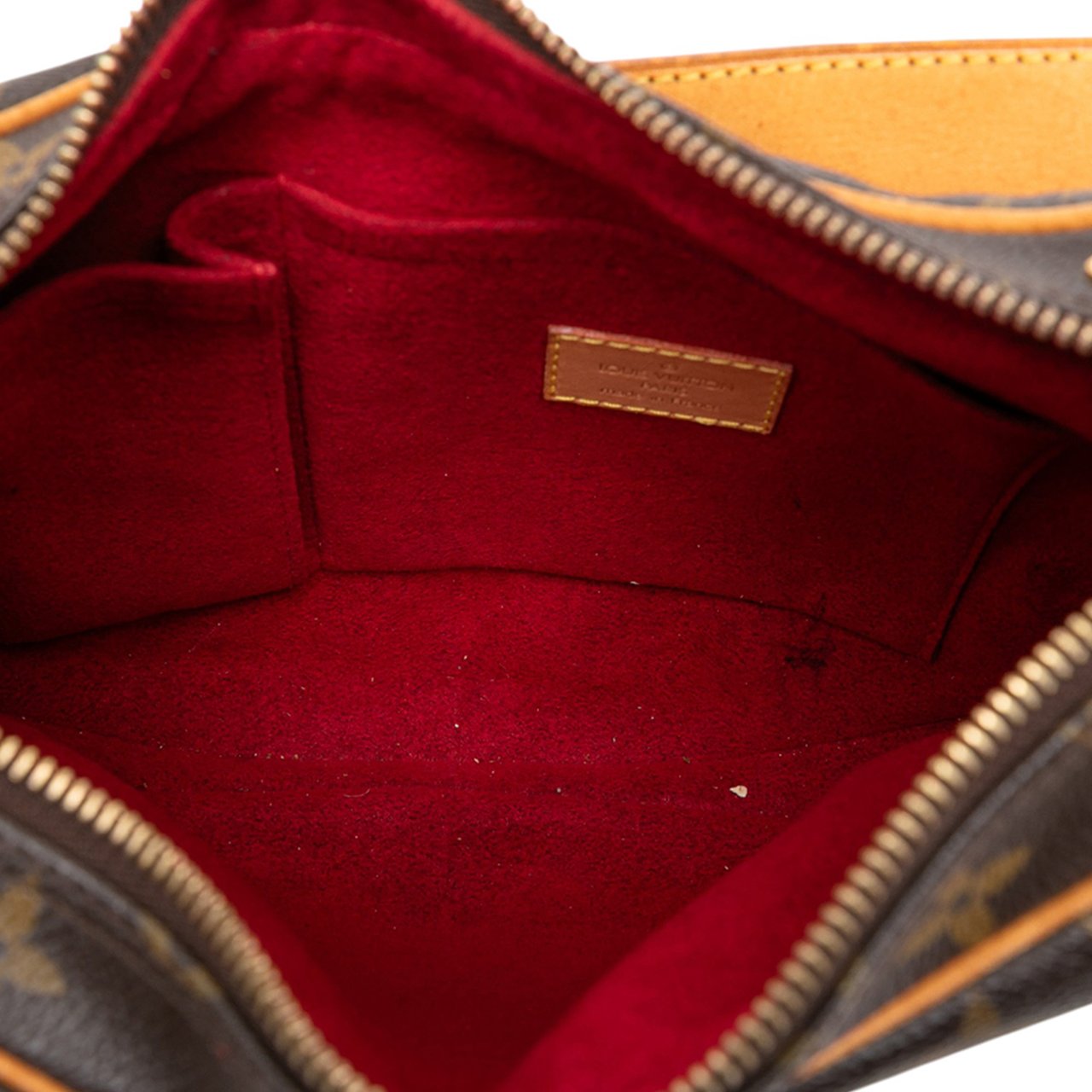 Louis Vuitton Monogram Croissant MM Bruin