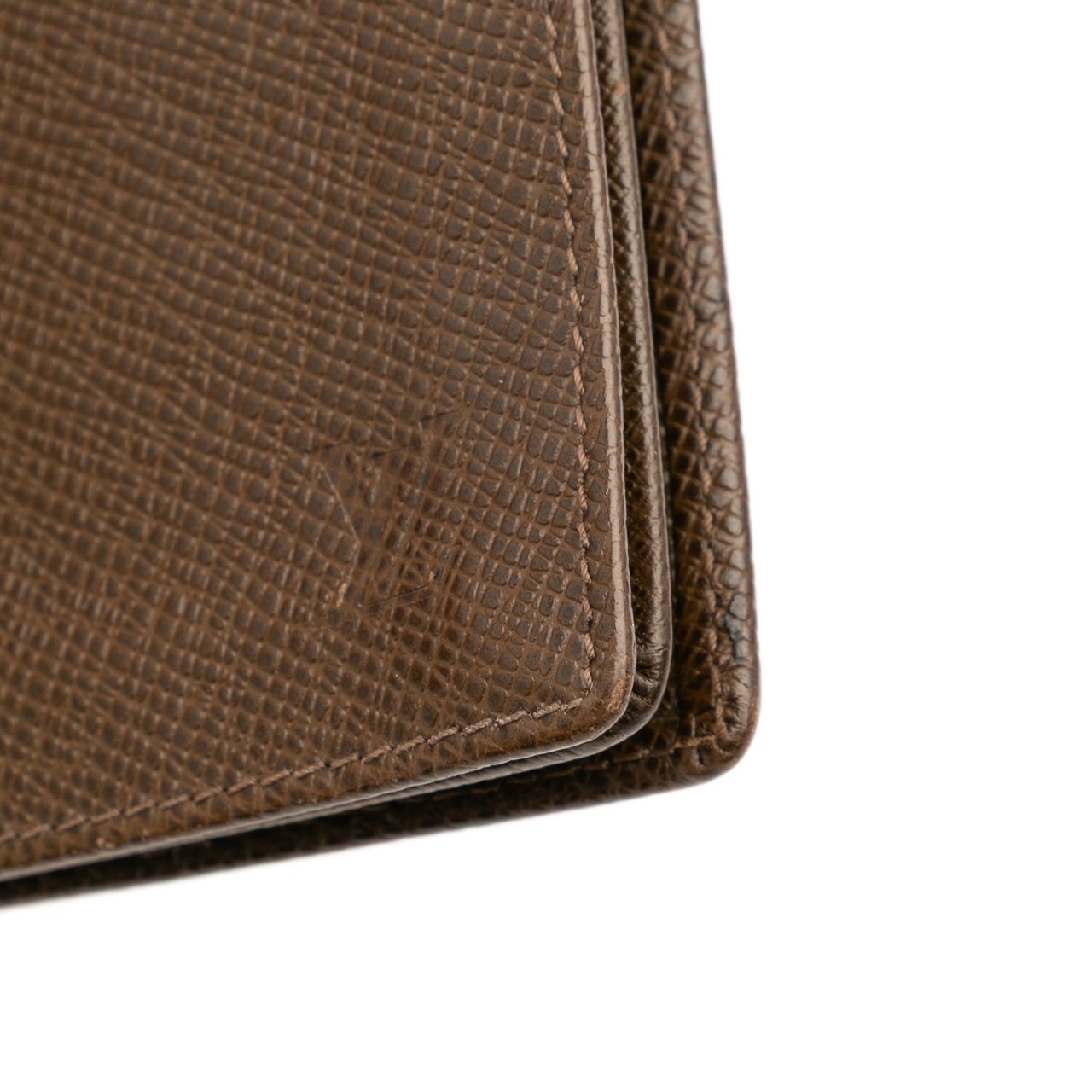 Louis Vuitton Taiga Checkbook Wallet Bruin
