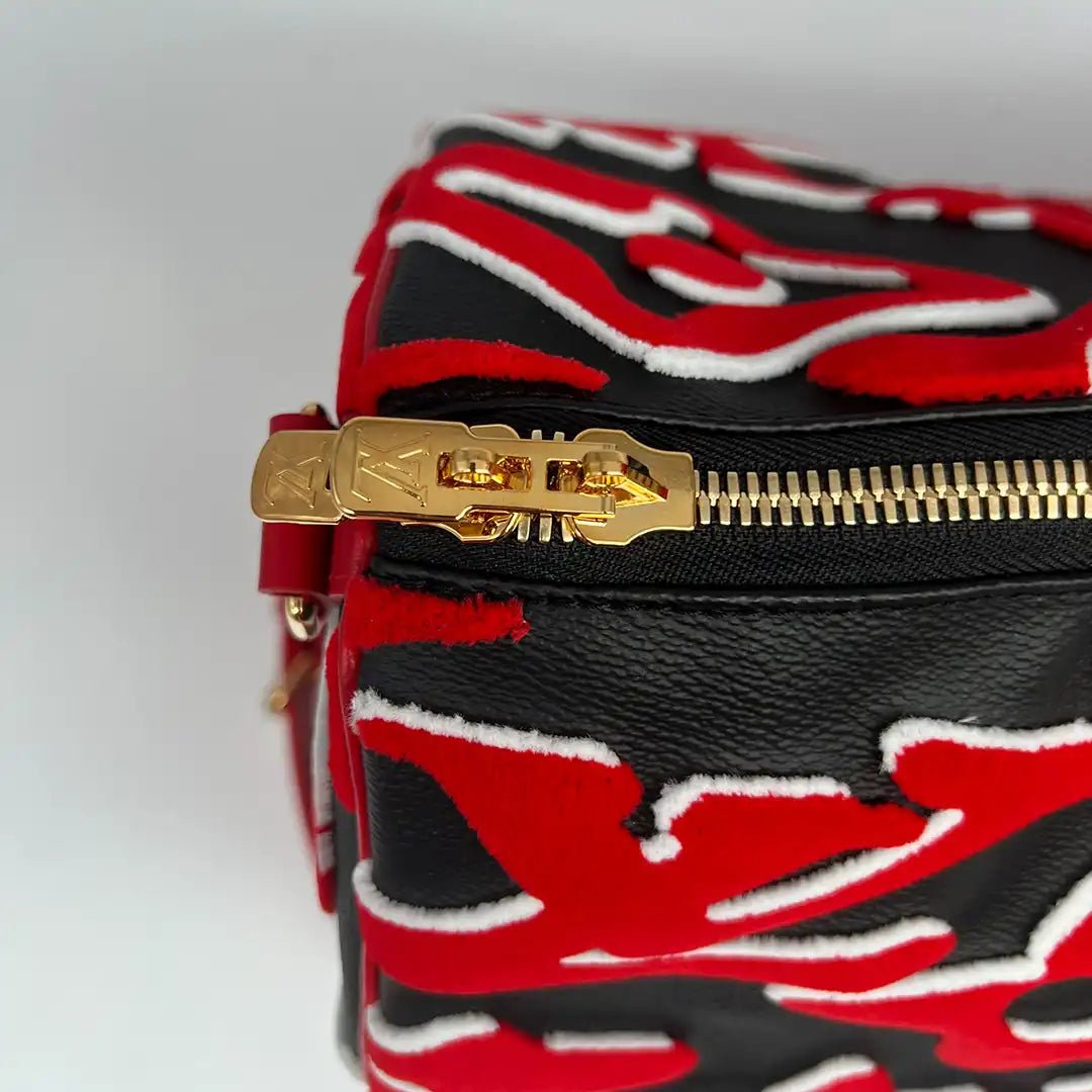 Louis Vuitton Louis Vuitton xUF Urs Fischer red X black Monogram Keepall Bandouliere 45 / new Zwart